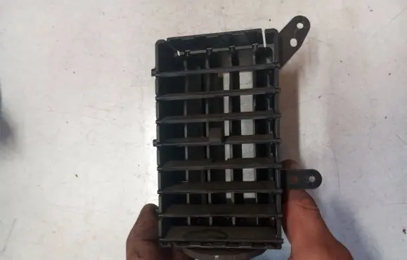 Chrysler Grand Voyager V Dash center air vent grill 05028820AA