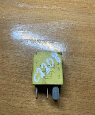 Mercedes-Benz ML W163 Other relay 0025421219 C2208