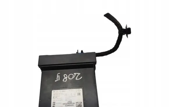 Peugeot 208 Light module LCM 9850435680
