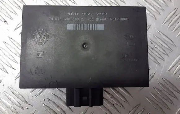Volkswagen Golf IV Central body control module 1C0959799