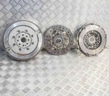 Nissan X-Trail T32 Clutch set kit 302056476R 301015094R
