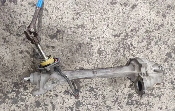 Volkswagen PASSAT CC Steering rack 3Q1423050S