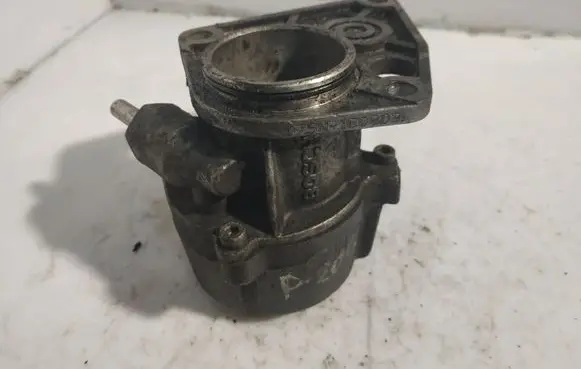 Peugeot 206 Vacuum pump D75N
