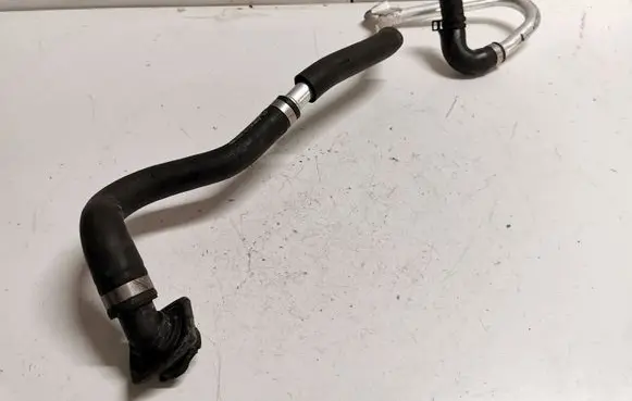 Mercedes-Benz C W205 Engine coolant pipe/hose A2058302802