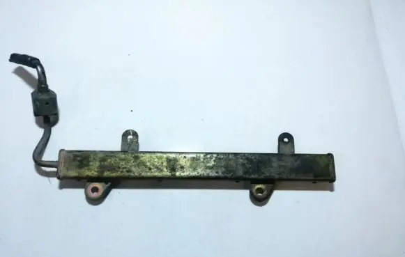 Nissan X-Trail T30 Fuel main line pipe