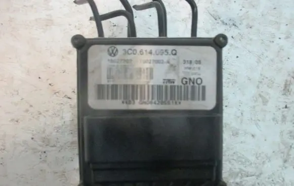 Volkswagen PASSAT B6 ABS Pump