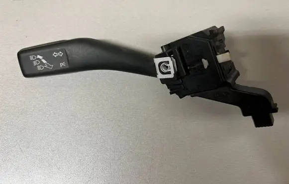 Volkswagen Golf V Indicator stalk 1K0953513E 8KE0453B