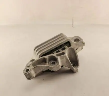 Ford Kuga II Engine mount bracket LX637M121AC