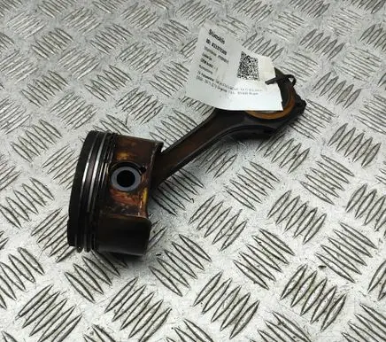 Mercedes-Benz CLC CL203 Piston A2710304817 A2710301020