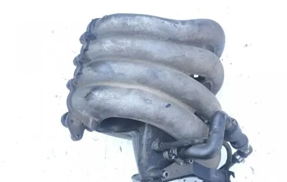 Audi A4 S4 B5 8D Intake manifold 058133206c