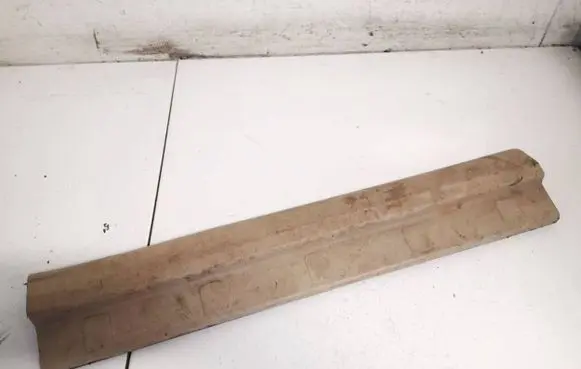 Front sill trim cover