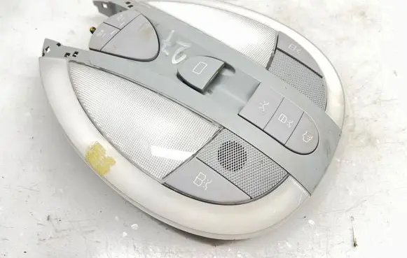 Mercedes-Benz E W211 Front seat light A2118206001