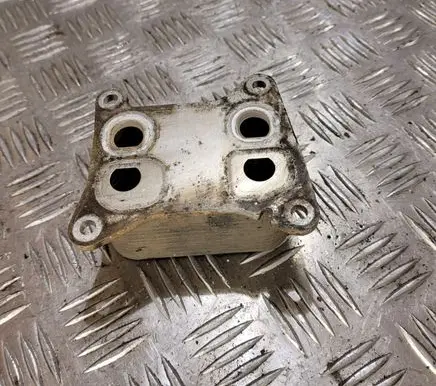 Mitsubishi Colt Oil filter mounting bracket