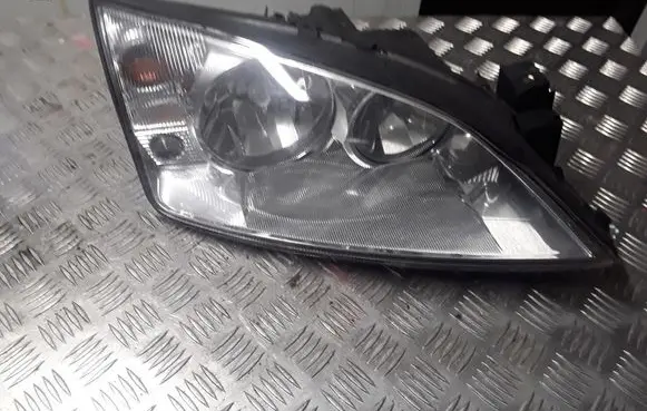 Ford Mondeo Mk III Headlight/headlamp 301174602