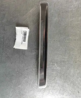 Volvo XC60 Radio/GPS head unit trim 30755359