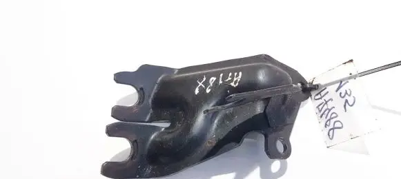 Ford Focus Engine mounting bracket 3m5r7474ha 3m5r-7474-ha