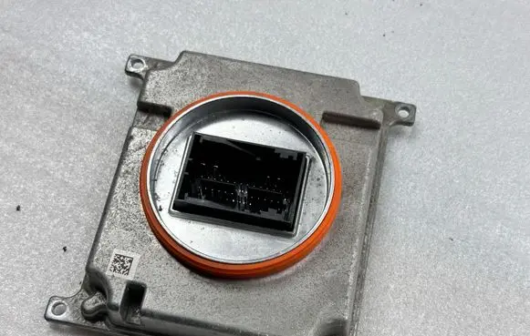 Skoda Octavia Mk3 (5E) Headlight ballast module Xenon 7P5941591