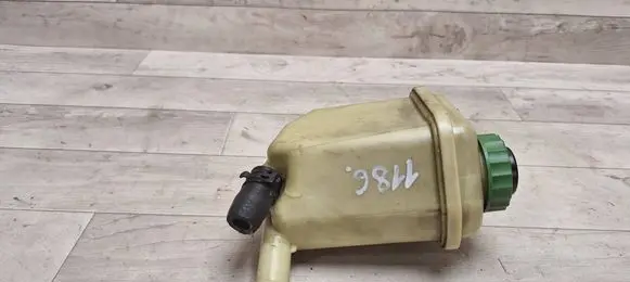 Power steering fluid tank/reservoir