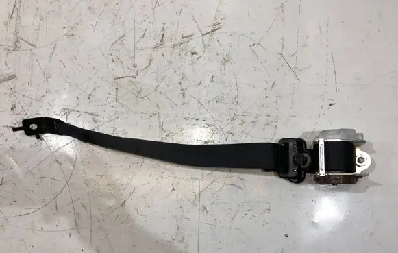 Jeep Grand Cherokee Rear seatbelt