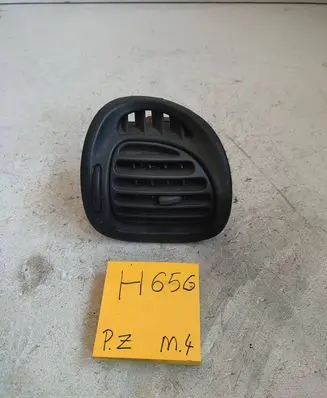 Citroen Xsara Picasso Dashboard side air vent grill/cover trim 01062001
