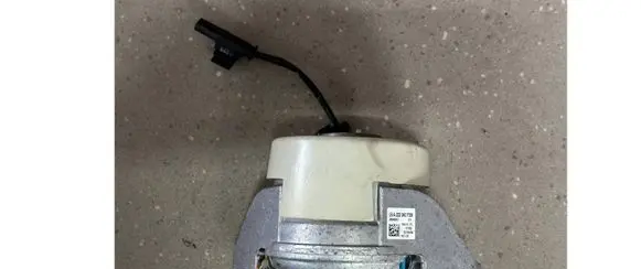 Mercedes-Benz S W222 Engine mount vacuum valve A2222407700 2222407700