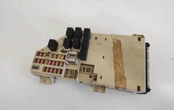 Chrysler 300M Fuse module 04602282AG 16238AC