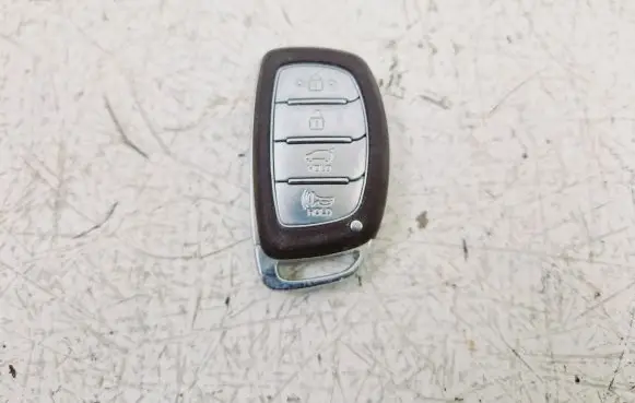 Hyundai Tucson TL Ignition key/card 