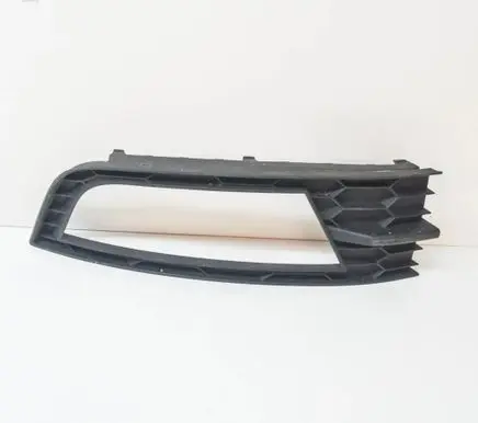 Skoda Octavia Mk3 (5E) Front grill 3200201 5E0807681