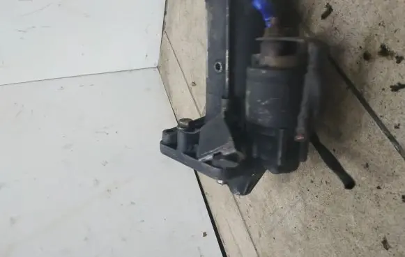 Peugeot 407 Starter motor D7G26