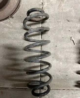 Volkswagen Golf Plus Rear coil spring