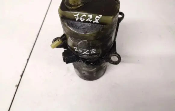 Volvo S40 Power steering pump 4n513k514dj