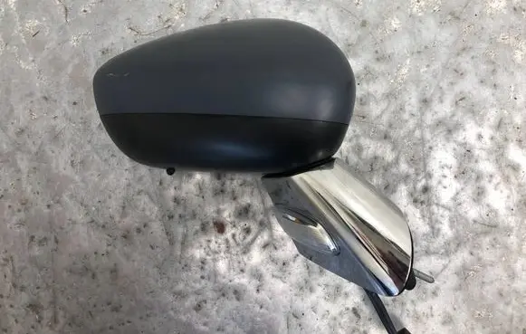 Citroen DS3 Front door electric wing mirror 