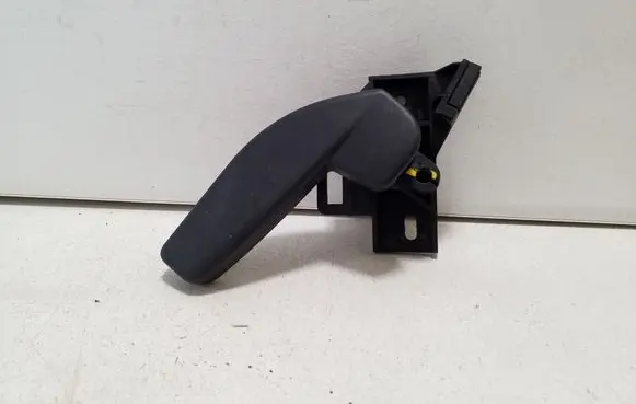 Skoda Octavia Mk3 (5E) Engine bonnet (hood) release handle 5E2823533 6R4823633