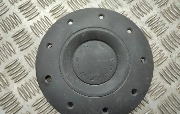 Volkswagen Caddy R15 wheel hub/cap/trim 