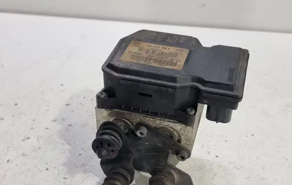 Volkswagen PASSAT B7 ABS Pump 3AA614109N 17654033 54085807B
