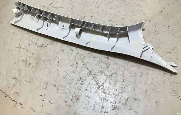 Toyota Hilux (AN10, AN20, AN30) (A) pillar trim 622120K020
