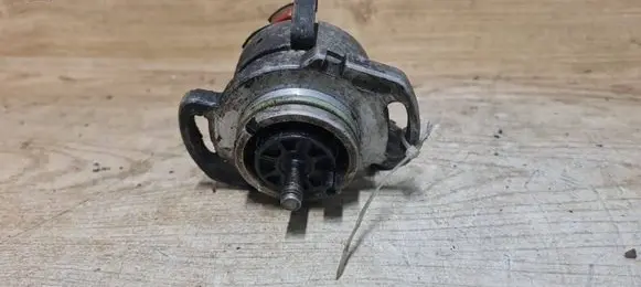 Volkswagen PASSAT B4 Spark distributor 0237521050