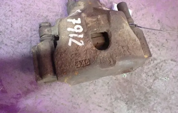 Mazda 6 Front brake caliper 4X6