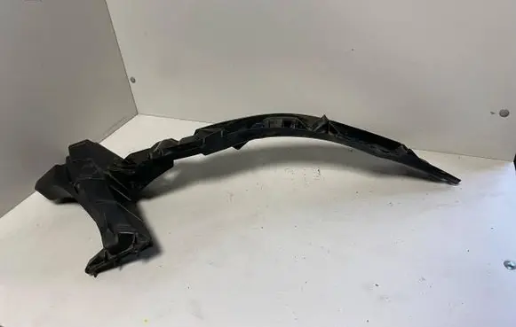 Volkswagen Touareg I Front bumper mounting bracket 7L6807184D