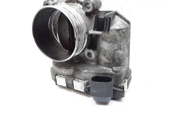 Volvo V70 Throttle valve 8692720 0281002701