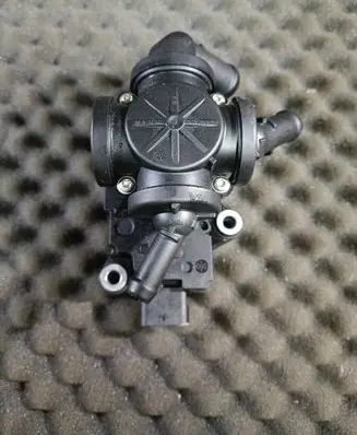 Porsche Taycan 9J1 Water pump 5810R1003