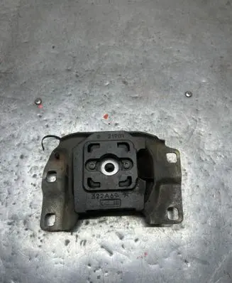 Ford Focus Gearbox mount 322A69A