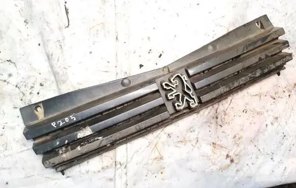 Peugeot 205 Front grill 27026
