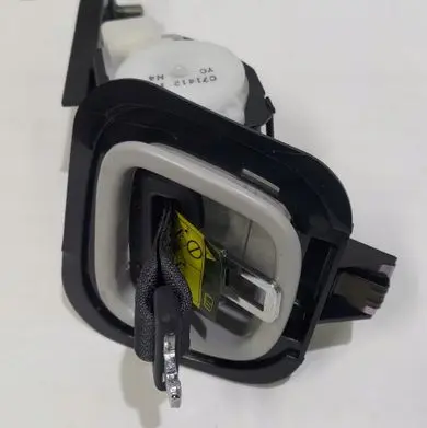 Subaru Forester SJ Seat belt trim 