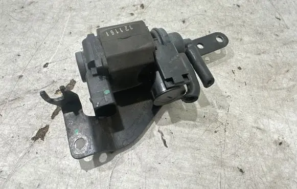 Audi A4 S4 B9 Turbo solenoid valve 059906629D