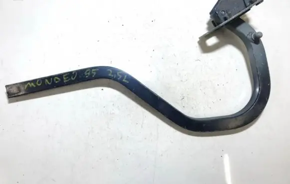 Ford Mondeo MK II Tailgate/trunk/boot hinge 93bbf42700af 93bb-f42700-af