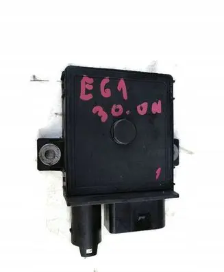 BMW 5 E60 E61 Glow plug pre-heat relay 2110022360