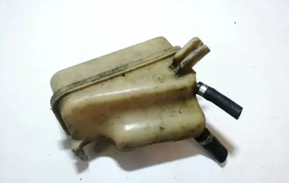 Nissan Maxima Power steering fluid tank/reservoir