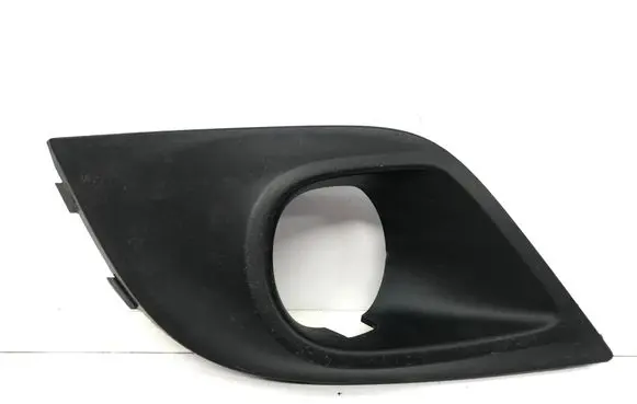 Renault Clio IV Front bumper lower grill 261A39715R