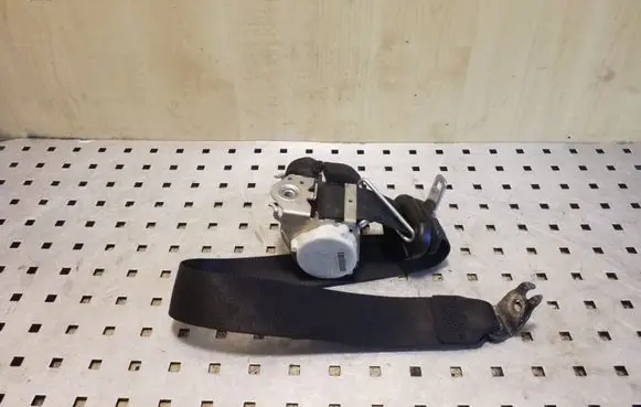 Ford Galaxy Rear seatbelt